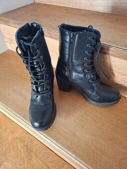 Dámské kotníkové boty