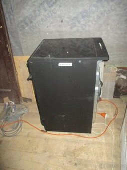 Amica sporák s časovačem-elektrický+ skloker.deska