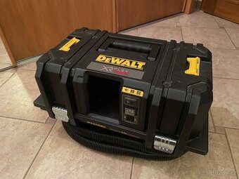 DeWalt aku vysavač DCV586