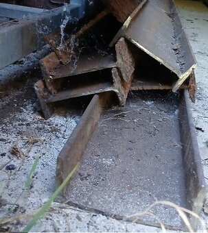 Prodám železné profily