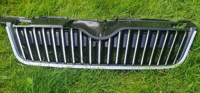 Přední maska superb II facelift