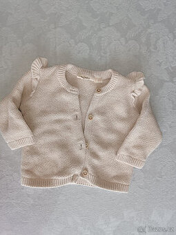 dívčí svetr 2-4 měsíce