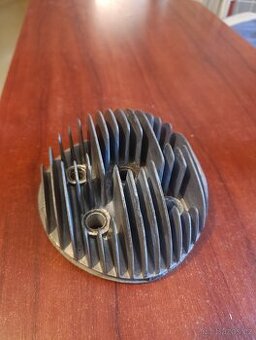 Jawa 250 pérák- hlava válce