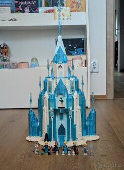 LEGO 43197 Ledový zámek