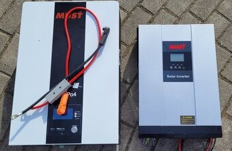 Kombinovaný měnič MUST PV1800 (5,5kW) + baterie