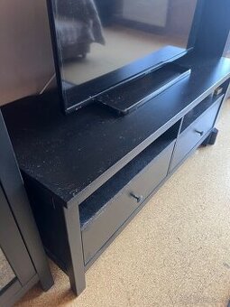 TV stolek 124 x 55 cm