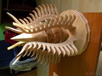 DDDS4_Šperkovnice - stojánek na šperky