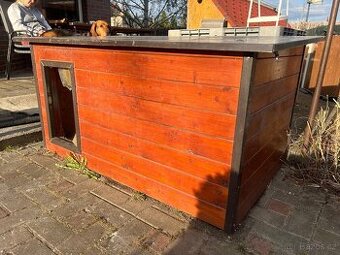 Zateplená psí bouda