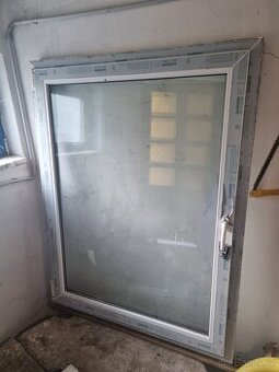 Plastové okno 118 x 156