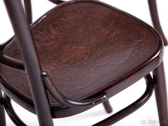 4x prvorepublikové celodřevěné židle BRIEF.