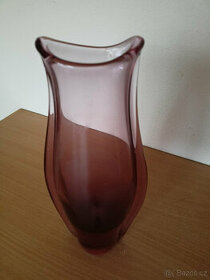 váza - hutní sklo