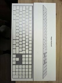 Apple  klávesnice - 1