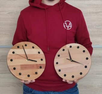 Dekorační dřevěné hodiny