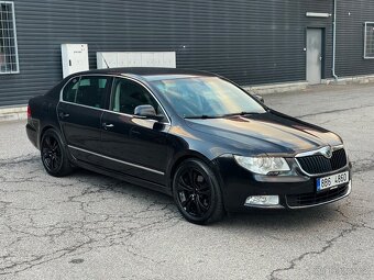 ►► ŠKODA SUPERB 2.0 TDI 103 KW • DSG • COLUMBUS ◄◄