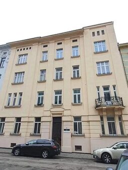 Prodej bytu 3+1 109 m² Kollárovo nám., Olomouc