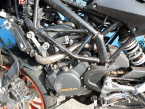 Ktm duke 125