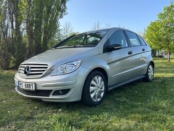 Mercedes Benz B 180 - 1