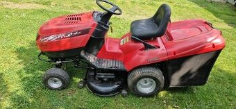 Zahradní traktor traktůrek Castelgarden