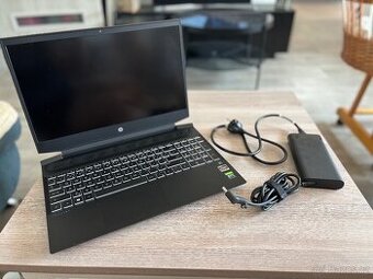 Herní notebook HP PAVILION GAMING 15 - RTX3050