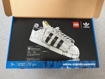 LEGO 10282 adidas Originals Superstar