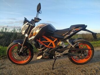 KTM Duke 390 Akrapovič