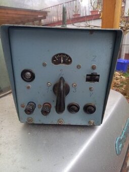 Nabíječka, zdroj, Tesla?