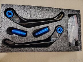 Chrániče páček na motorku