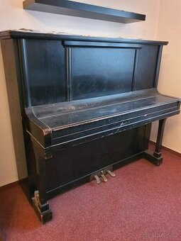 Pianino Petrof na prodej