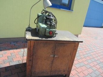 Bruska na kotoučové pily