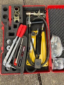 Instalatérské nářadí