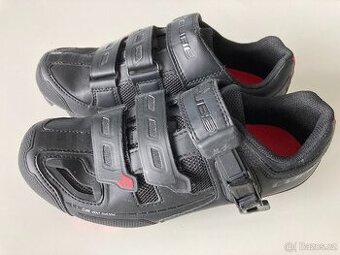 Nové dětské cyklistické tretry Cube, vel. EU 37