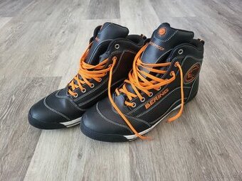 Moto boty Bering velikost EUR 44, UK 9,5