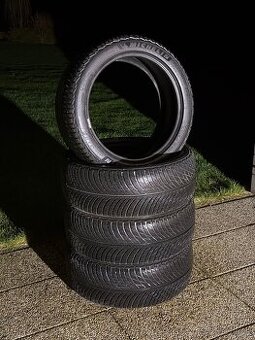 Michelin zimní 225/45 R18
