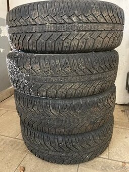 Zimní pneu 195/65/15 Semperit