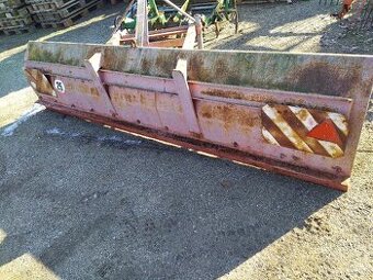 Sněhová radlice Bystroň 3 m, z plechu 8 mm, břit 17 mm