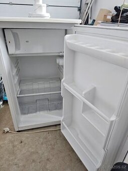 Lednice lednička s mrazákem