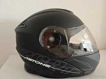 Přilba na motorku