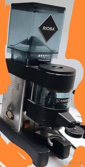 Mlýnek na kávu Rancilio