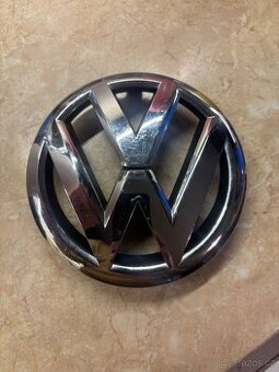 Přední znak VW Passat B6. 5K0.853.601.