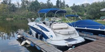 Kajutová loď Crownline 250CR