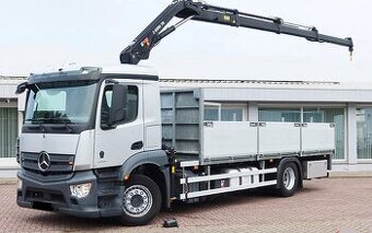 Mercedes-Benz Actros 2130 - valník s hydraulickou rukou HIAB