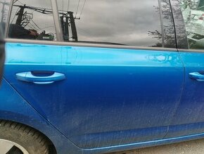 Zadní pravé dveře Škoda Octavia 3 kombi modrá race