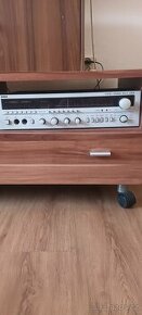 Retro radio