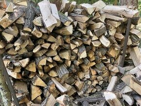 Štípané palivové dřevo dub 30ks