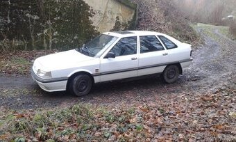 Renault 21