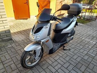 Aprilia SportCity 200