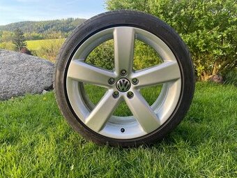 Prodám-Sadu originál letních kol 235/40/18 Volkswagen