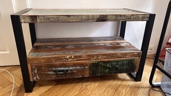 Retro komoda pod TV z recyklovaného dřeva