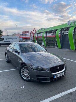 Jaguar xe 2016