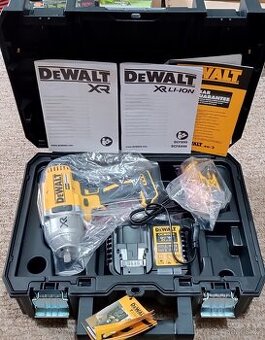 Utahovačka DeWALT DCF899P2 1x 5,0Ah
